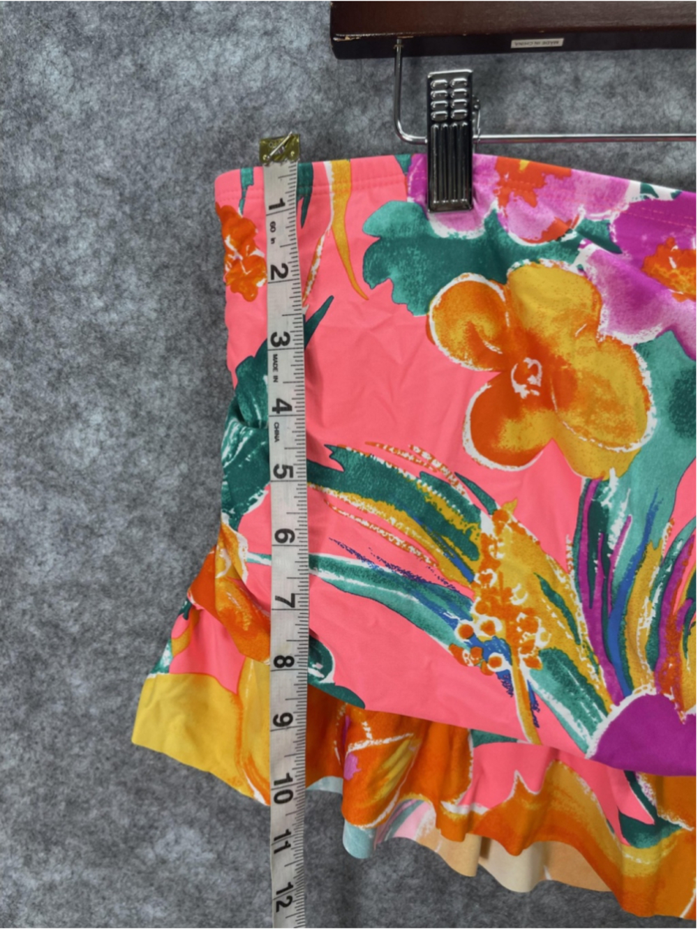 La Blanca Swim Skirt Womens 14 Pink Floral Ruffle Built In Brief Tropical Print - Picture 6 of 11